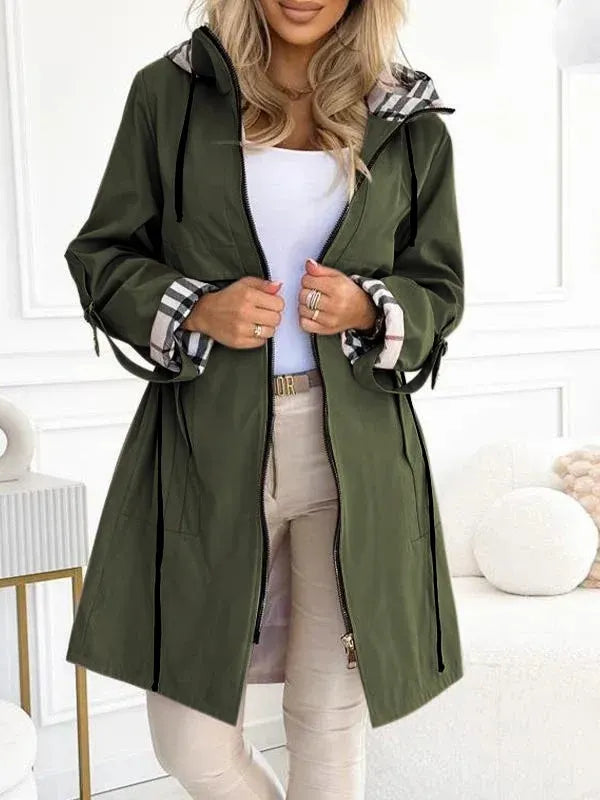 Natalie – Elegant damjacka med dragkedja och modern design