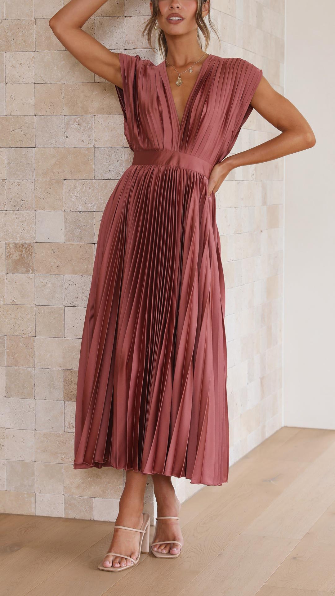 Alexis™ – Elegant veckad klänning