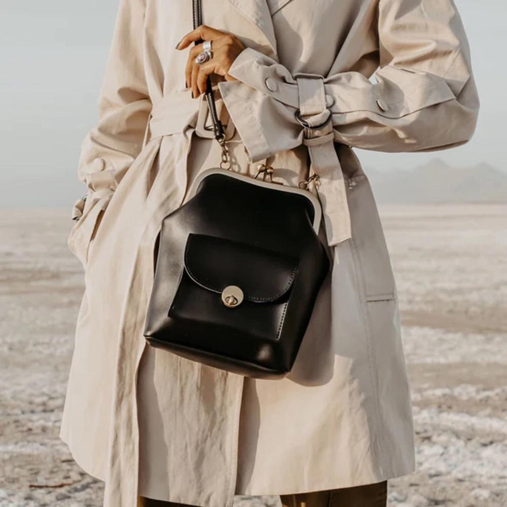 Sac Vintage à Fermeture Bouchon - L'Essentiel Rétro Chic de Grace
