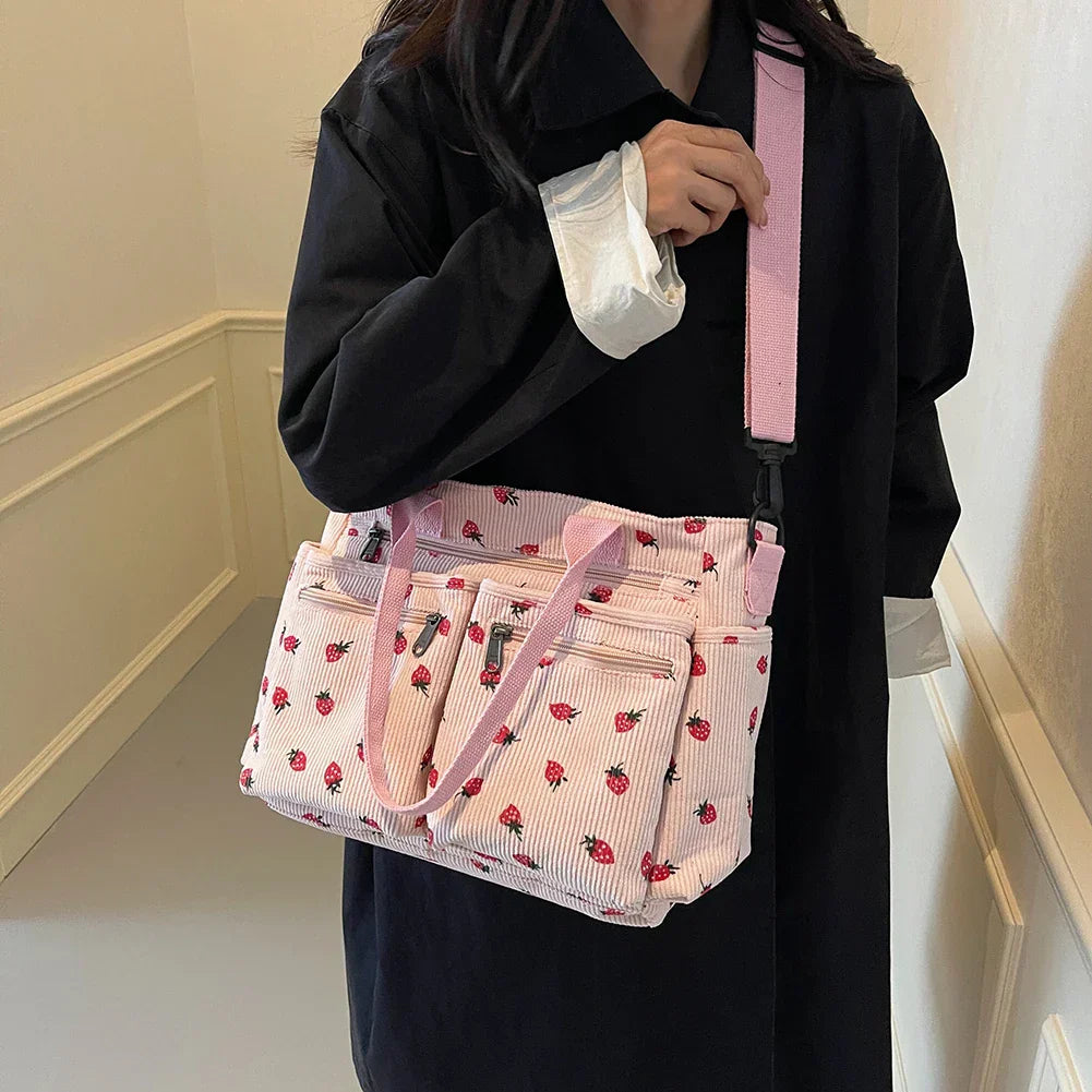 Strawberry Tote™ – Axelväska