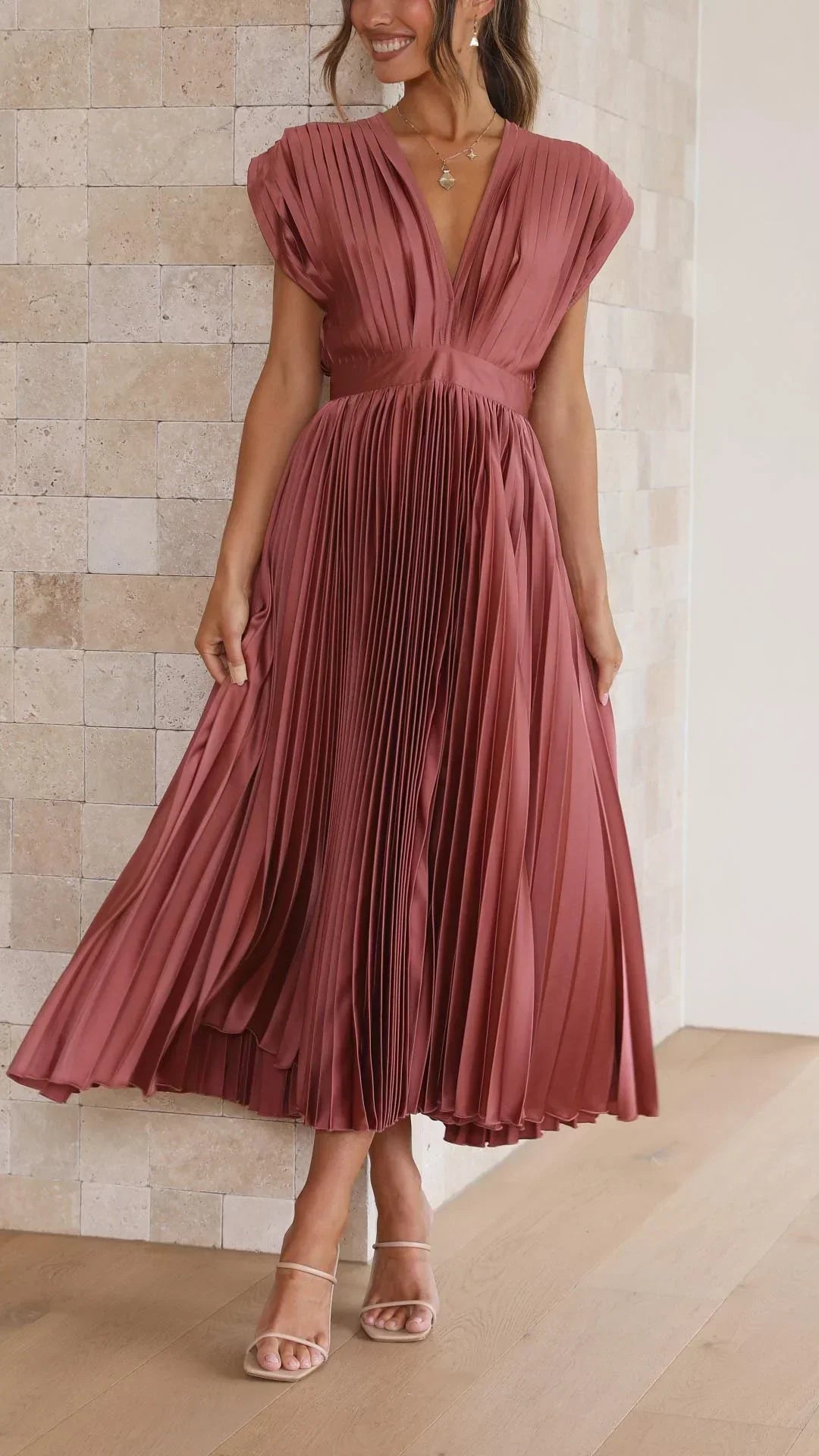 Alexis™ – Elegant veckad klänning