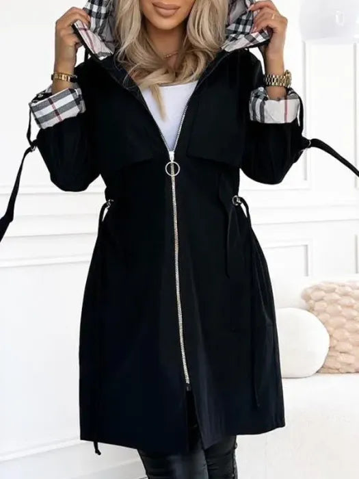 Natalie – Elegant damjacka med dragkedja och modern design