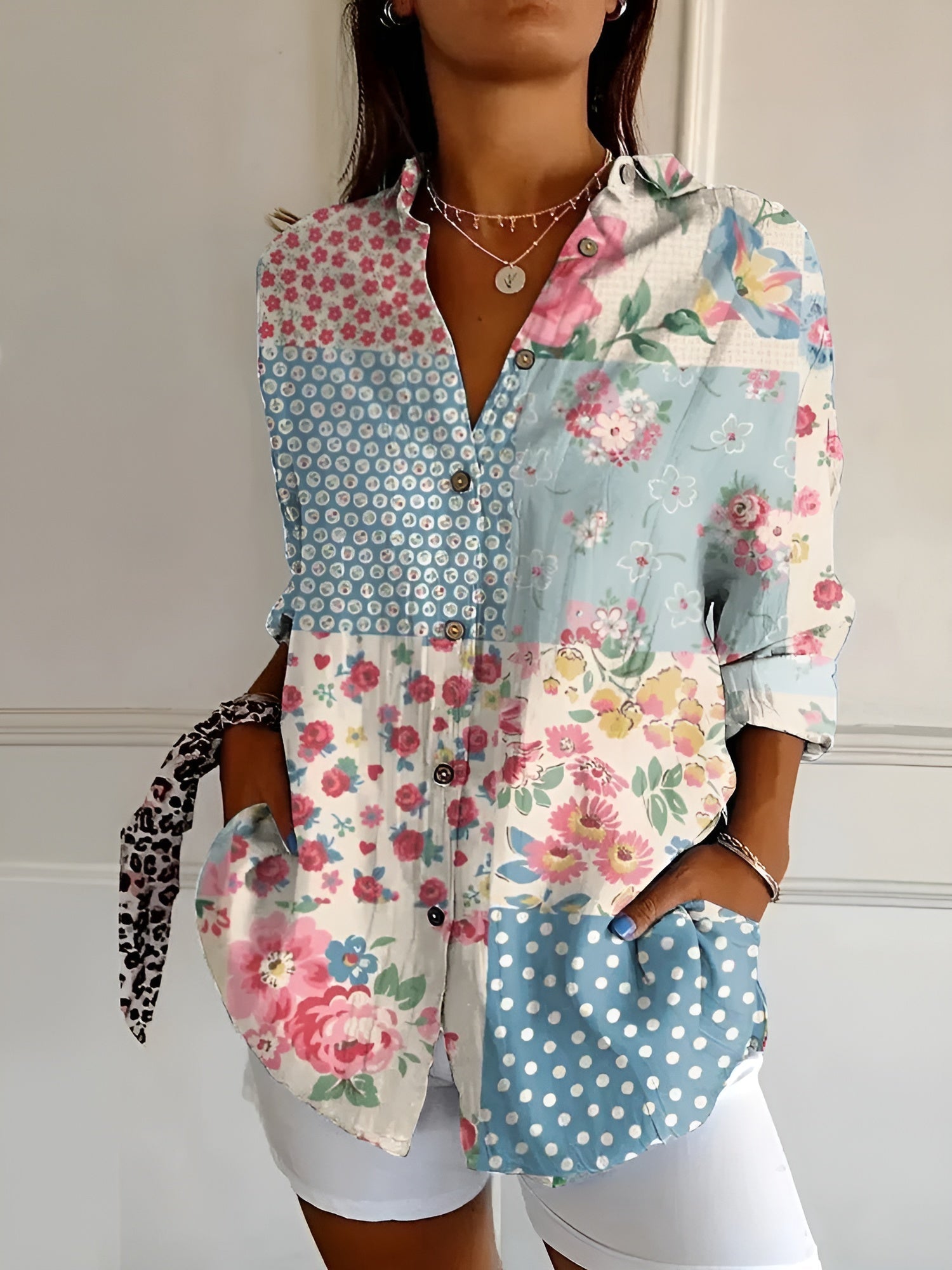 Cerelia™ - Stilren Blus med Blommigt Mönster